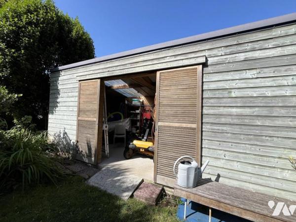 MAISON D'ARCHITECTE AVEC PISCINE - PLEUVEN