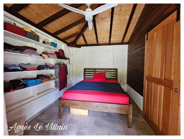 Terrain Plat avec Maisonnette proche Plage de Grande Anse