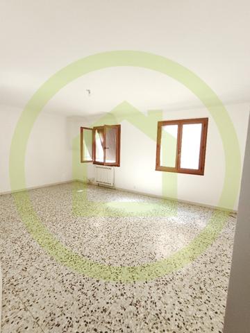 Appartement à BEAUCAIRE (30300)