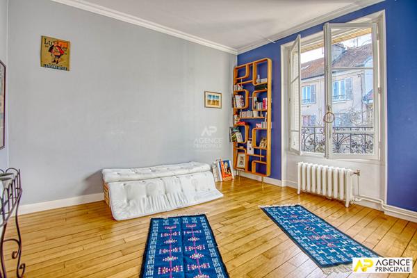 Versailles Montreuil St-Symphorien Maison 6 pièces 210 m² au sol avec jardin €1 930 000 ** - Référence 27318