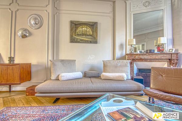 Versailles Montreuil St-Symphorien Maison 6 pièces 210 m² au sol avec jardin €1 930 000 ** - Référence 27318