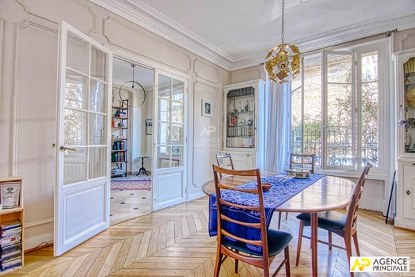 Versailles Montreuil St-Symphorien Maison 6 pièces 210 m² au sol avec jardin €1 930 000 ** - Référence 27318