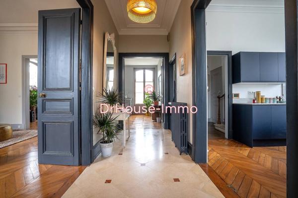 Maison à vendre 11 pièces de 300 m²