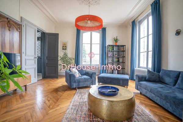 Maison à vendre 11 pièces de 300 m²