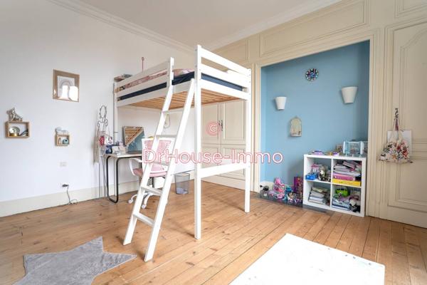 Maison à vendre 11 pièces de 300 m²