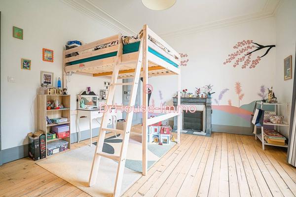 Maison à vendre 11 pièces de 300 m²