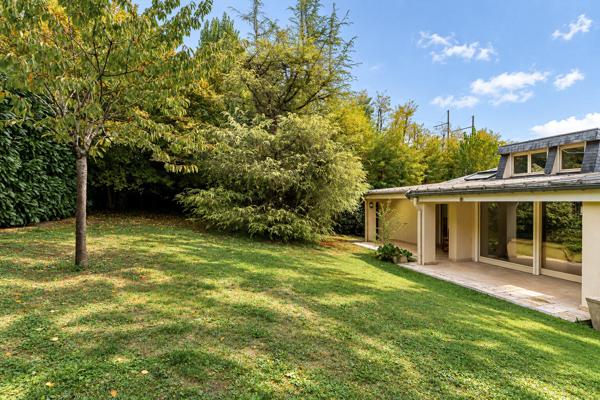 Maison familiale avec jardin et dépendance – Le Pecq
