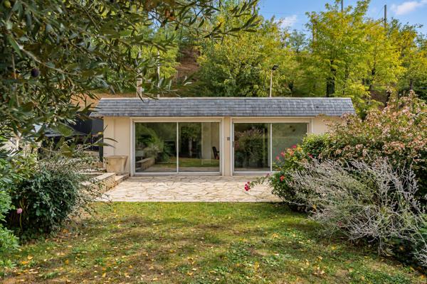 Maison familiale avec jardin et dépendance – Le Pecq