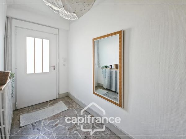 Maison 200m² au coeur de Castelculier avec terrasse couverte, 4 chambres, garage