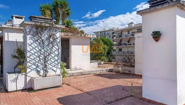 Nice Cimiez - Appartement de 4 Pieces Dernier étage - Terrasse 380m2
