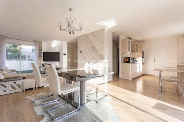 Vente Maison 6 pièces 143 m2 à Montlhéry