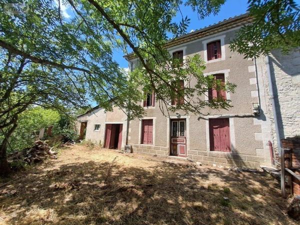 Maison à vendre à Saint-Flour dans le Cantal (15100), ref : 044/1151