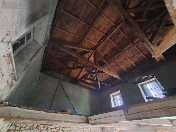 Maison à vendre à Saint-Flour dans le Cantal (15100), ref : 044/1151