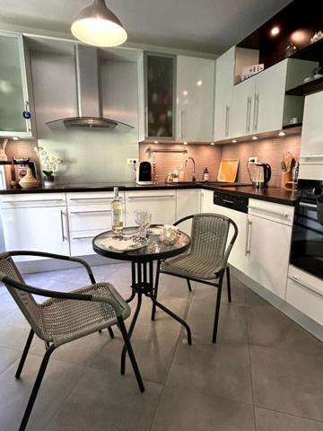 3 pièces Balcon - Parking - Villejuif Centre (Métro 7/14/15/Tram Orly)