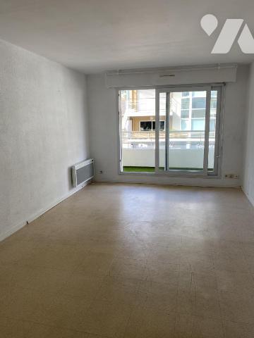 À Vendre – Studio 29,85 m² avec balcon, cave et stationnement – Pornichet Centre