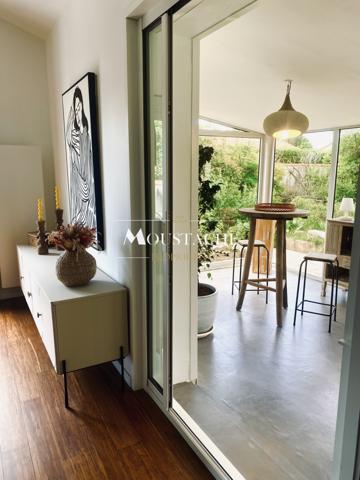 VILLA A LA RÉNOVATION CONTEMPORAINE HAUT DE GAMME - 200 M LAC & 1 KM PLAGE -