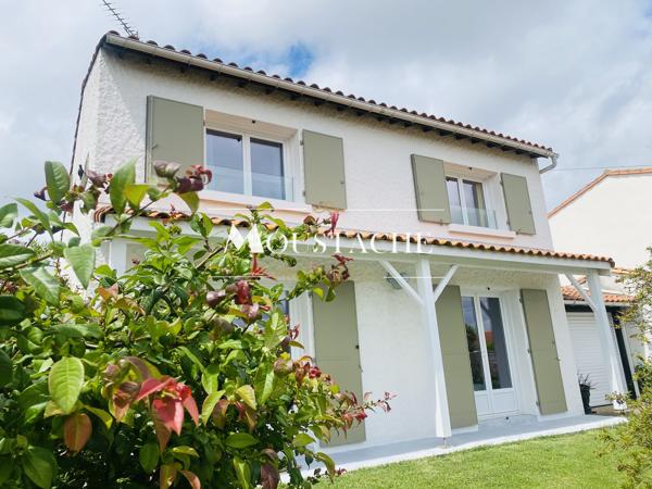 VILLA A LA RÉNOVATION CONTEMPORAINE HAUT DE GAMME - 200 M LAC & 1 KM PLAGE -