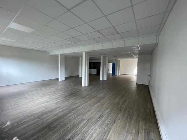 Bourg-en-Bresse Bureaux à louer centre ville - 125 m² + 2 Parkings