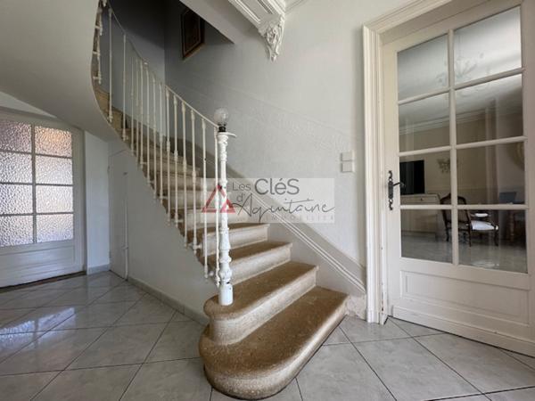 Propriete 9 pièce(s) 4 chambre(s) 309 m²