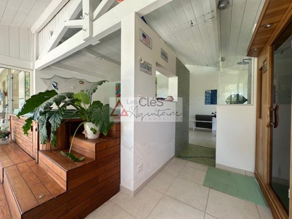 Propriete 9 pièce(s) 4 chambre(s) 309 m²