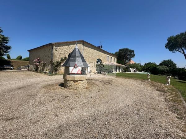 Propriete 9 pièce(s) 4 chambre(s) 309 m²