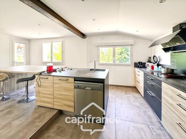 Maison à vendre 7 pièces SALAISE SUR SANNE (38)