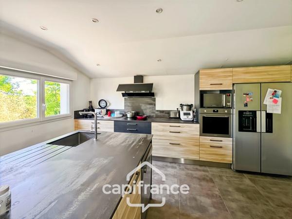 Maison à vendre 7 pièces SALAISE SUR SANNE (38)