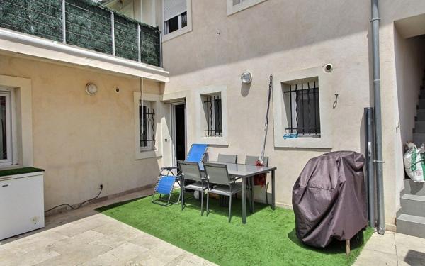 Maison à vendre    5 pièces •  Marseille 10