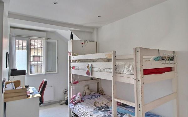 Maison à vendre    5 pièces •  Marseille 10