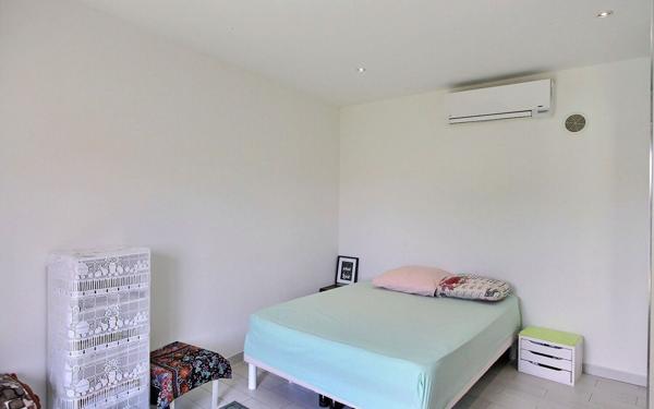 Maison à vendre    5 pièces •  Marseille 10