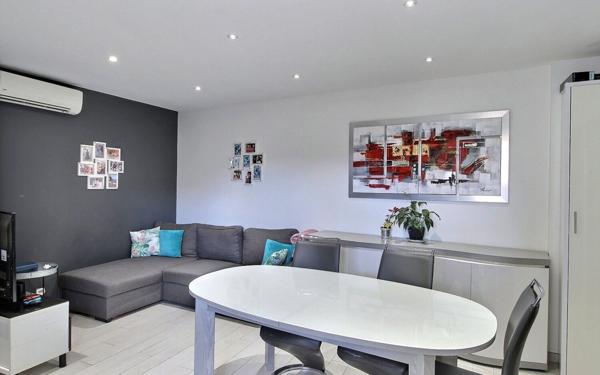 Maison à vendre    5 pièces •  Marseille 10