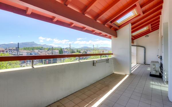 Appartement à vendre    4 pièces • 102,96 m2 Saint-Jean-de-Luz