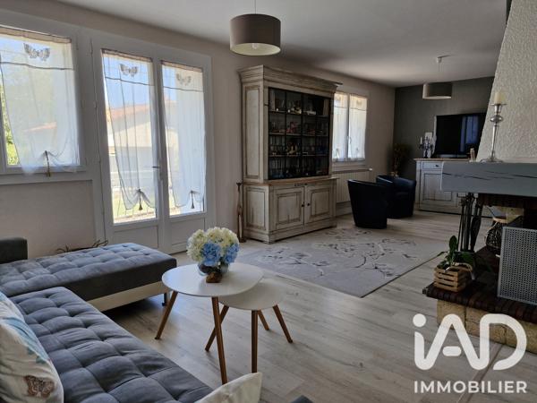 Maison à vendre 6 pièces 142 m² Ruffec
