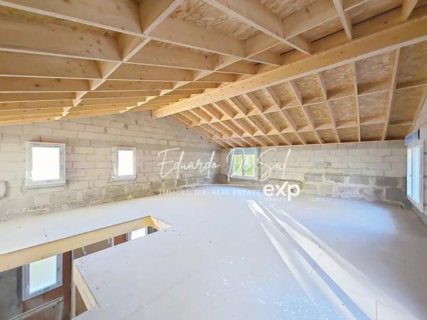 Maison R+1 neuve à personnaliser, hors d’eau hors d’air, sur une belle parcelle arborée de 833 m² sans vis-à-vis.