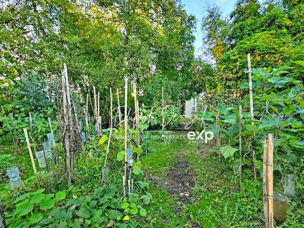 Maison R+1 neuve à personnaliser, hors d’eau hors d’air, sur une belle parcelle arborée de 833 m² sans vis-à-vis.