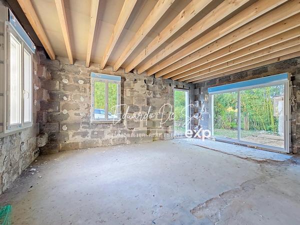 Maison R+1 neuve à personnaliser, hors d’eau hors d’air, sur une belle parcelle arborée de 833 m² sans vis-à-vis.