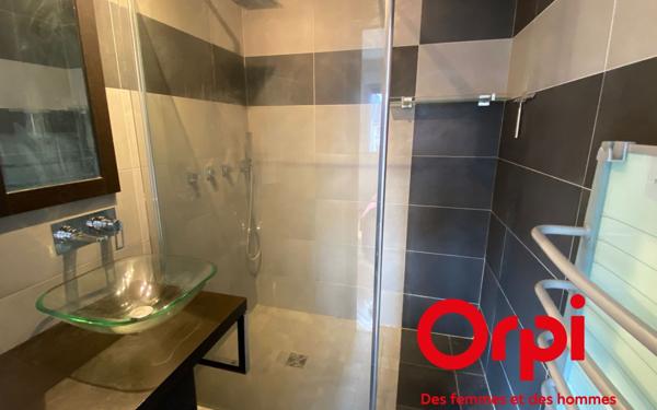 Appartement à vendre    2 pièces • 27,24 m2 Voisins-le-Bretonneux