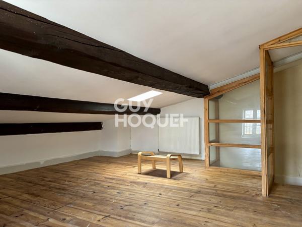 CARCASSONNE BASTIDE - Immeuble composé de 2 appartements + cave et courette