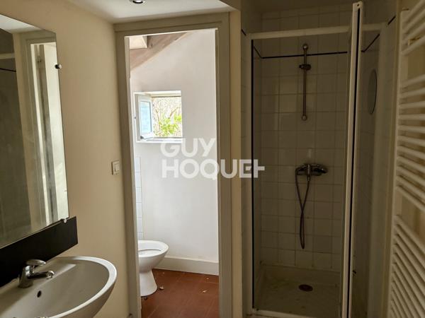 CARCASSONNE BASTIDE - Immeuble composé de 2 appartements + cave et courette