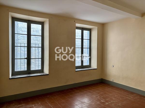 CARCASSONNE BASTIDE - Immeuble composé de 2 appartements + cave et courette