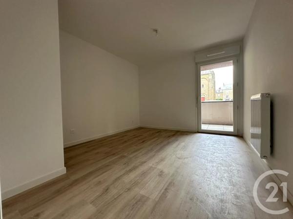 Appartement F5 à vendre  5 pièces - 106,19 m 2   FOUGERES  - 35