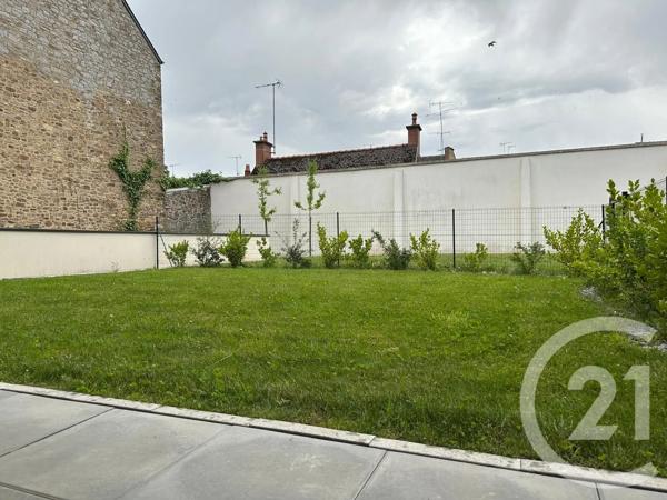 Appartement F5 à vendre  5 pièces - 106,19 m 2   FOUGERES  - 35