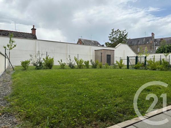 Appartement F5 à vendre  5 pièces - 106,19 m 2   FOUGERES  - 35