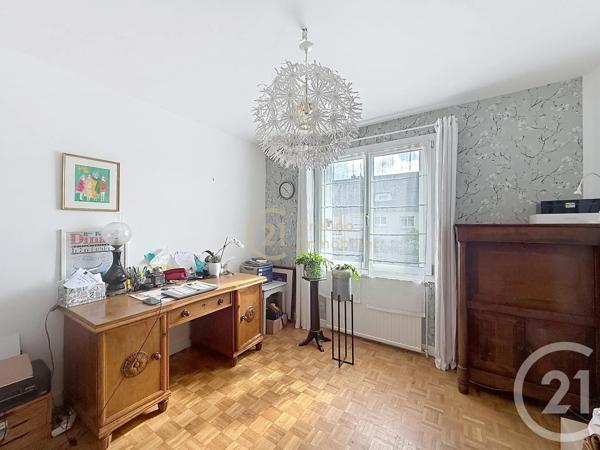 Maison à vendre  7 pièces - 146,40 m 2   ST JACQUES DE LA LANDE  - 35