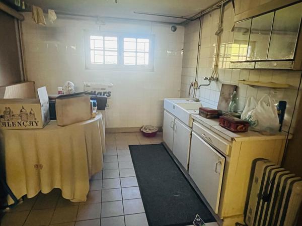 Maison Chatillon Sur Indre 11 pièce(s) 158.4 m2