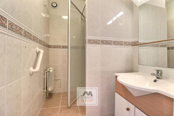 BORDEAUX Quartier CROIX BLANCHE, à vendre appartement avec 4 chambres, terrasse, balcon et garage