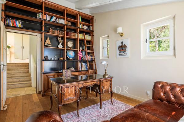 Élégante propriété avec une vue exceptionnelle sur Saint-Paul de Vence