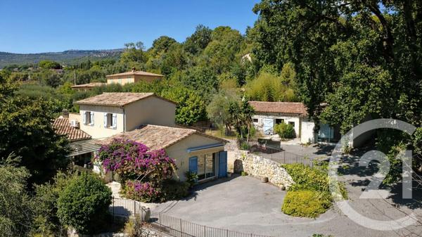 Maison à vendre  4 pièces - 162,84 m 2   LE ROURET  - 06