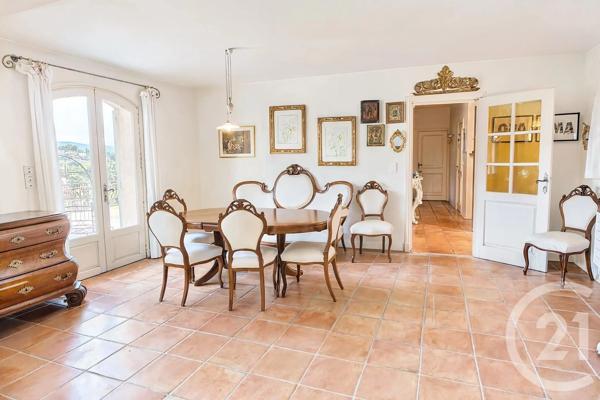 Maison à vendre  4 pièces - 162,84 m 2   LE ROURET  - 06