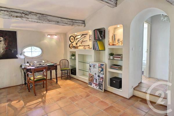 Maison à vendre  4 pièces - 162,84 m 2   LE ROURET  - 06